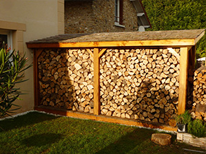 Abri bûcher en bois, range buche de jardin, abri buches, abri à bois